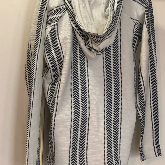 Light Weight Baja Poncho by Marissa Rose - Picture 3 of 7